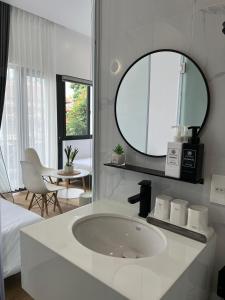 Ein Bett oder Betten in einem Zimmer der Unterkunft ANH’s HOUSE