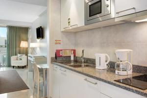 Köök või kööginurk majutusasutuses Dfm Happy Days E - Funchal