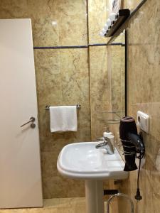 Łazienka w obiekcie FUENGIROLA APARTAMENT SUN&BEACH