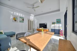 TV a/nebo společenská místnost v ubytování Sunny day B&B