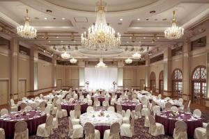 Um restaurante ou outro lugar para comer em Dai-ichi Hotel Tokyo
