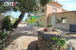 Bygningen som lejligheden ligger i + 6 billeder