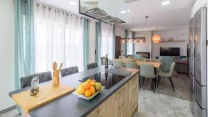 Zdjęcie z galerii obiektu Monteazul Almayate Alto by Ruralidays w mieście Almayate Alto