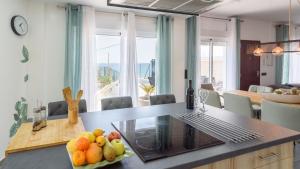 Zdjęcie z galerii obiektu Monteazul Almayate Alto by Ruralidays w mieście Almayate Alto
