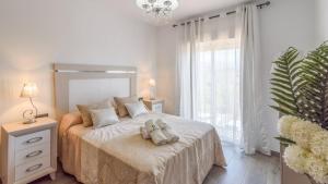 Zdjęcie z galerii obiektu Monteazul Almayate Alto by Ruralidays w mieście Almayate Alto