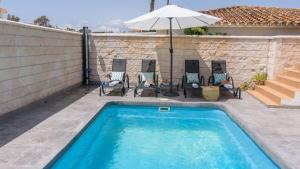 Zdjęcie z galerii obiektu Monteazul Almayate Alto by Ruralidays w mieście Almayate Alto