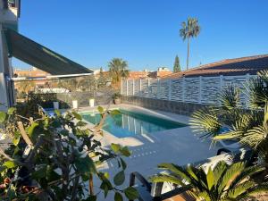 Bazén v ubytování Casa unifamiliar en Calafell nebo v jeho okolí