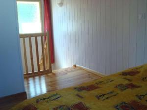 Postel nebo postele na pokoji v ubytování Gîte Le soleil d'eau 2