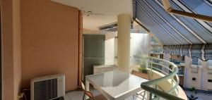 Fotografia z galérie ubytovania Port FREJUS T2 39m2 climatise Belle terrasse Balcon v destinácii Fréjus