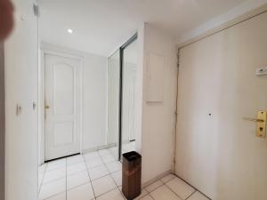 Fotografia z galérie ubytovania Port FREJUS T2 39m2 climatise Belle terrasse Balcon v destinácii Fréjus