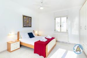 A bed or beds in a room at Villino Fonte del Mare