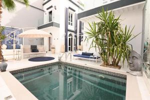 Bazén v ubytování Riad-283 - 5 chambres avec piscine - Marrakech nebo v jeho okolí