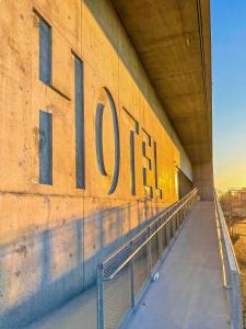Зображення з фотогалереї помешкання Boulderbar Hotel Leonding у Лінці
