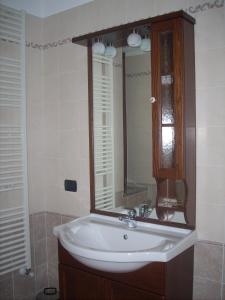 A bathroom at B&B Cuoreverde Pollino