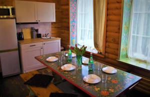 Kuchyň nebo kuchyňský kout v ubytování Villand Hotel with Free Private Parking and Self Check In
