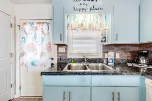 Imagen de la galería de Casper's Hideaway, en Holden Beach 21 fotos más