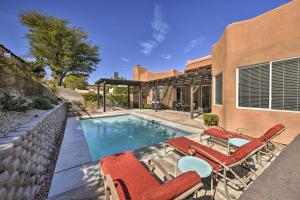 Casa con piscina con sillas y casa en Bermuda Dunes Home with Private Pool, Patio and Grill!, en Bermuda Dunes