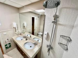 Łazienka w obiekcie RESIDENCIAL MONDARIZ BALNEARIO 123