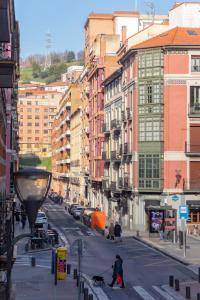 Nespecifikovaný výhled na destinaci Bilbao nebo výhled na město při pohledu z apartmánu