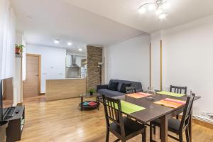 Kuchyň nebo kuchyňský kout v ubytování Apartamento junto al Guggenheim con parking gratuito