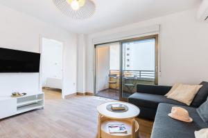 A television and/or entertainment centre at Apartamento Playa del Cura