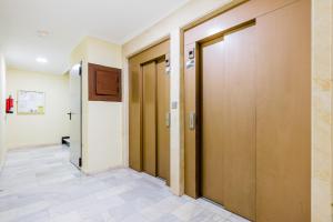 A television and/or entertainment centre at Apartamento Playa del Cura