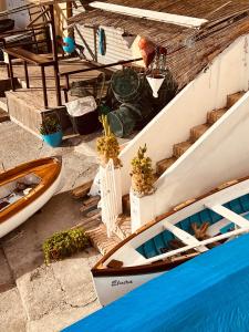 A balcony or terrace at Capri magic house on the beach