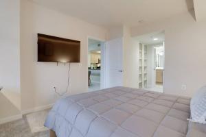 Wonderful 1 BR Apt Located At Pentagon City客房内的一张或多张床位