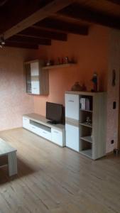 Kuchyň nebo kuchyňský kout v ubytování Ferienwohnung Kuhn