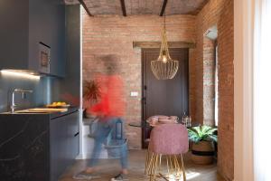 Kuchyň nebo kuchyňský kout v ubytování FERALA SUITES ALBAYZíN