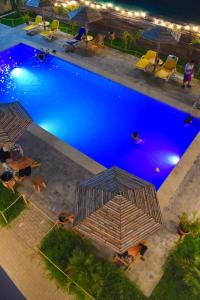 Bazén v ubytování Prim Hotel Vichayito nebo v jeho okolí