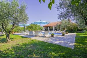 Fotografia z galérie ubytovania Villa Lavinia in Kavran (Haus für 8-10 Personen) v destinácii Krnica + 23 fotografií