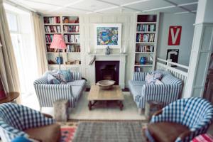 St Mawes Hotel的休息区