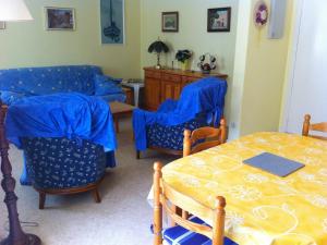 Posedenie v ubytovaní Charmant F2 à Amélie-les-Bains avec Terrasse et Parking - 2 Couchages - FR-1-703-26