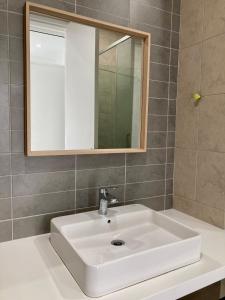 The Robertson HomeSuite at KL Bukit Bintang by THE EDEN SUITE