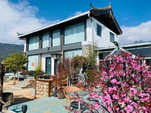 山景或在民宿看到的山景