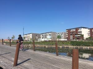 Fotografia z galérie ubytovania Superbe 4 pièces avec terrasse, clim, piscine et parking à Sète - FR-1-338-493 v destinácii Sète