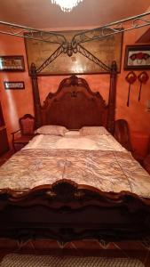 Postel nebo postele na pokoji v ubytování Donggang Town B&B