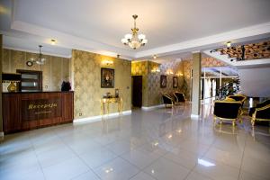 Kuchyňa alebo kuchynka v ubytovaní Hotel Millenium