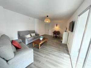Televízia a/alebo spoločenská miestnosť v ubytovaní las mejores vistas de malaga