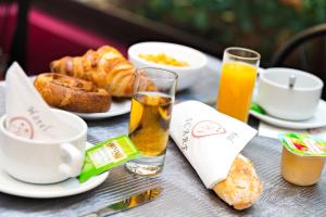 Mad på hotellet eller i nærheden