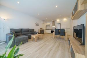 Kuchyň nebo kuchyňský kout v ubytování HomeHolidaysRentals Music - Costa Barcelona