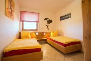 Afbeelding uit fotogalerij van Ferienhof Bayrhof in Roßhaupten