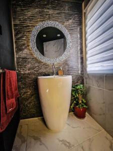 Bagno di Sunshell luxury apartment