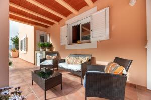 A seating area at Villa Cas Puig - Beach of Portinatx