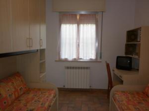 A television and/or entertainment centre at Villa Jolanda