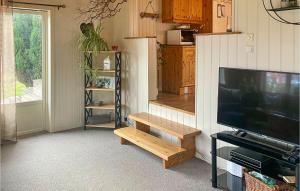 Η κουζίνα ή μικρή κουζίνα στο Gorgeous Home In Farsund With Kitchen