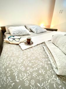 Letto o letti in una camera di Maestrale