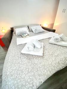 Letto o letti in una camera di Maestrale
