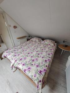 Fotografie z fotogalerie ubytování Gezellig vakantiehuisje op loopafstand van de duinen en het betoverende Egmondse strand v destinaci Egmond aan Zee
